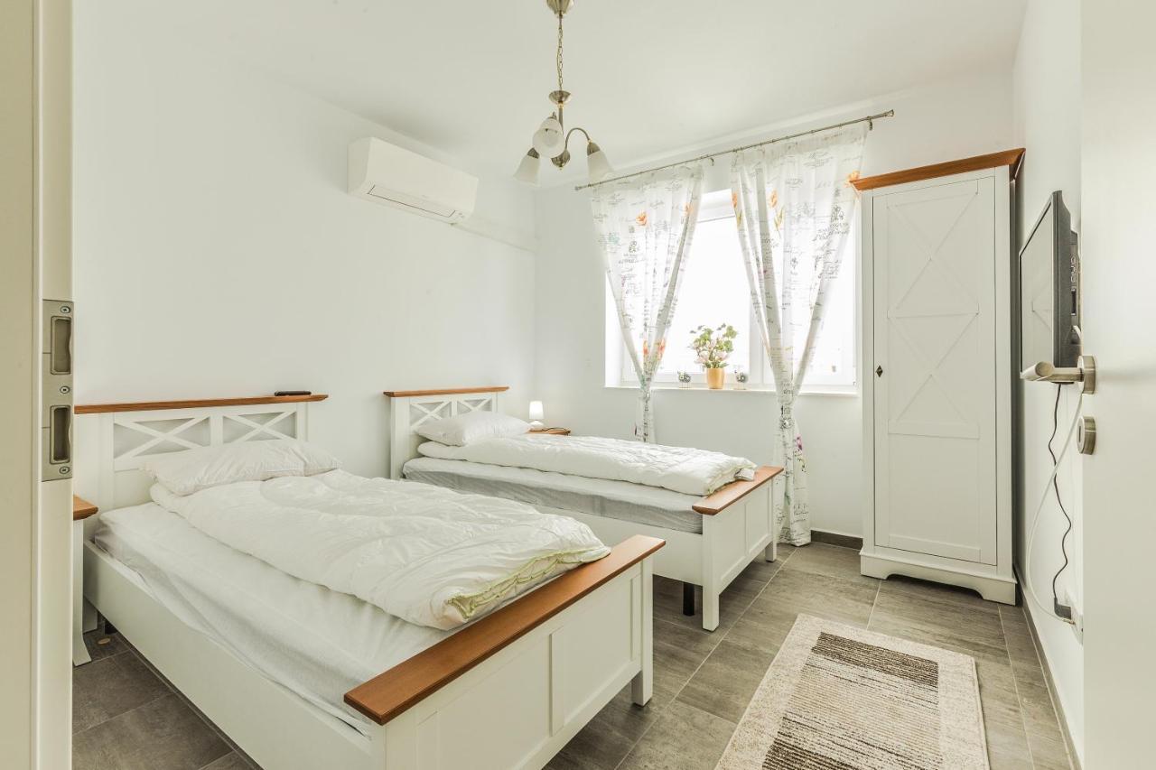 Elegant Sophia'S Apartment Brašov Exteriér fotografie
